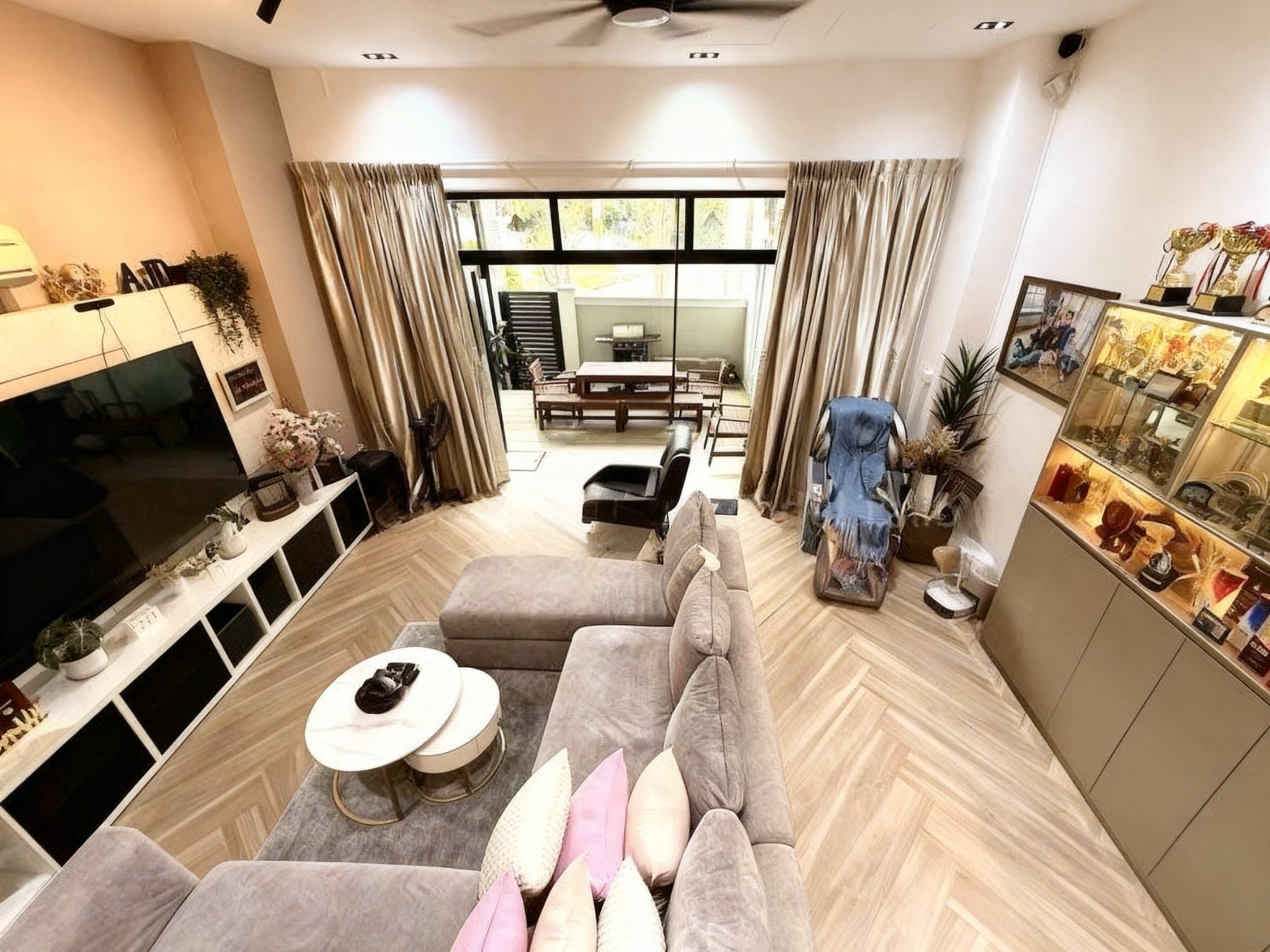 5 Bed Terraced House (Landed) for Sale in Loyang Villas