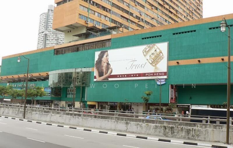 Retail Units In Prime District 1 For Sale!
